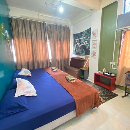 Pesona Backpackers Inn โกตาบารู ภายนอก รูปภาพ