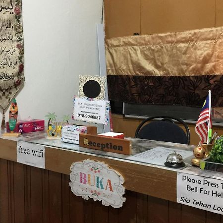 Pesona Backpackers Inn โกตาบารู ภายนอก รูปภาพ