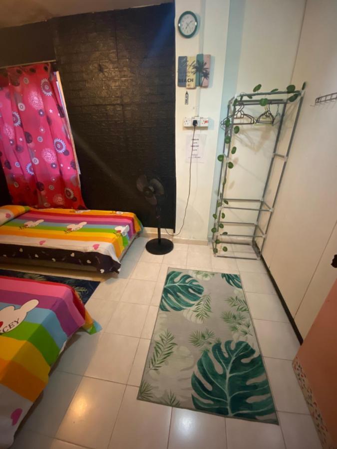 Pesona Backpackers Inn โกตาบารู ภายนอก รูปภาพ