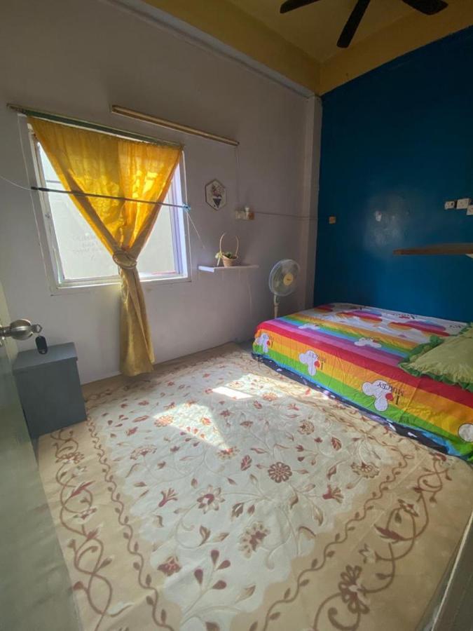 Pesona Backpackers Inn โกตาบารู ภายนอก รูปภาพ