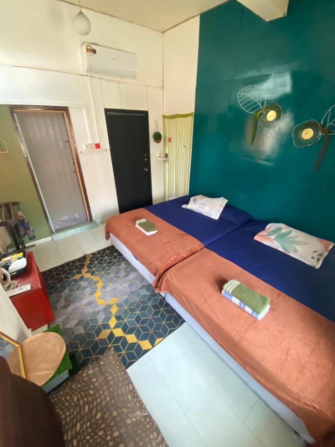 Pesona Backpackers Inn โกตาบารู ภายนอก รูปภาพ