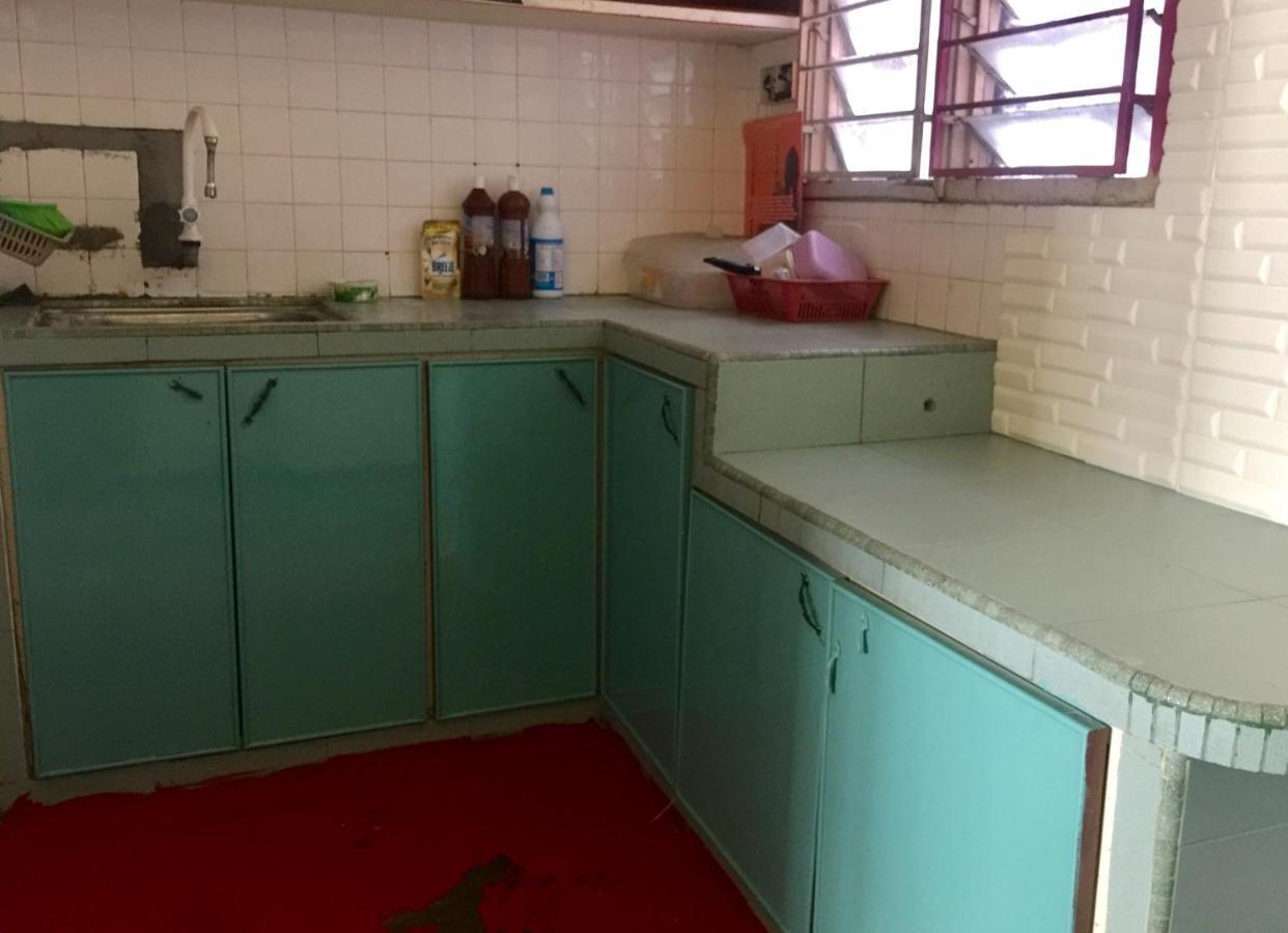 Pesona Backpackers Inn โกตาบารู ภายนอก รูปภาพ